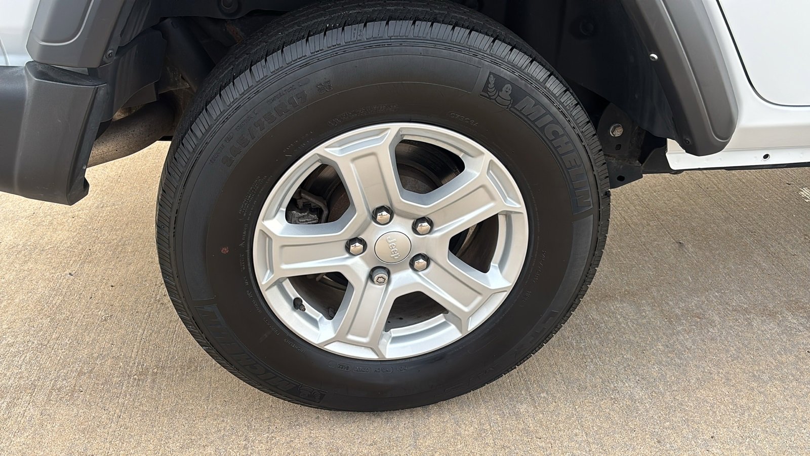 Used 2022 Jeep Wrangler Unlimited Sport image 11