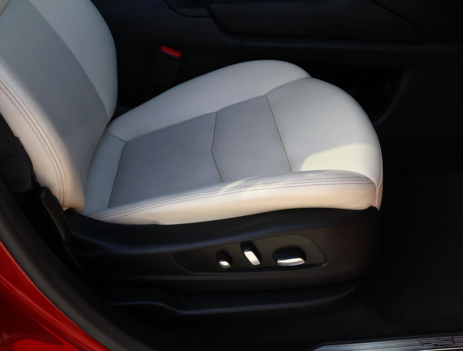Certified 2023 Cadillac XT5 Sportv w/ Technology Package image 23