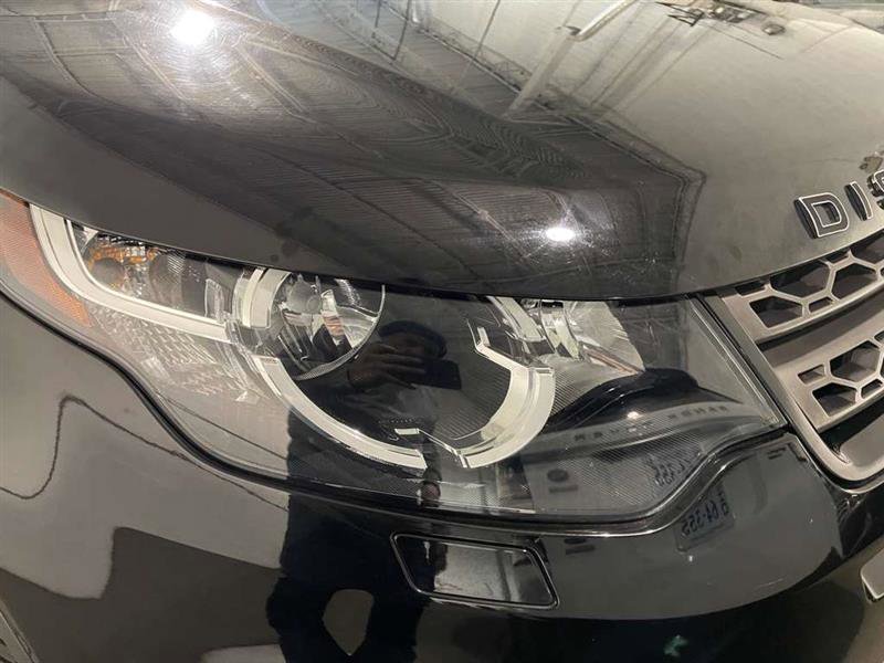 Used 2018 Land Rover Discovery Sport SE image 47