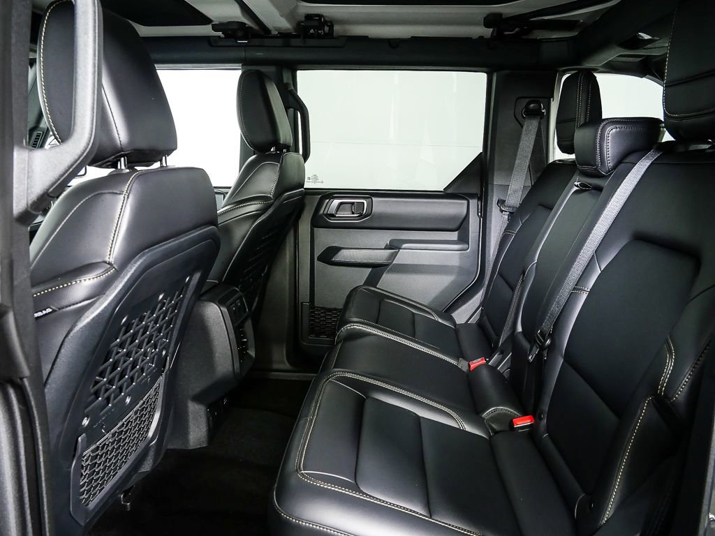 Used 2025 Ford Bronco Badlands AWD/4WD image 17