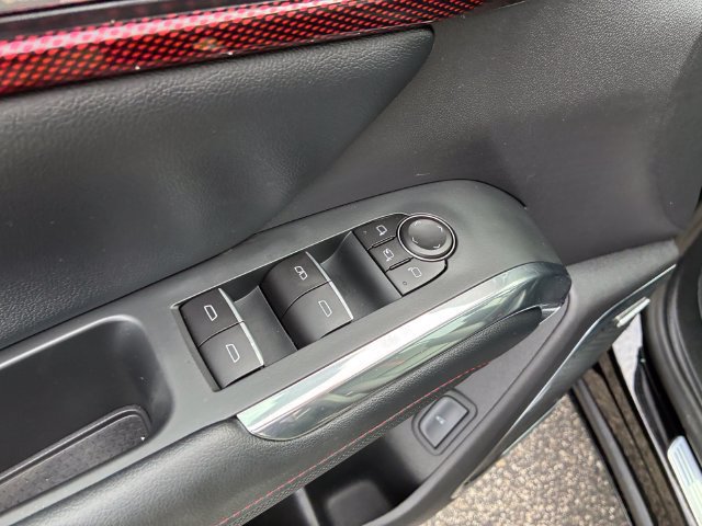 Used 2026 Chevrolet Traverse RS w/ LPO, Floor Liner Package AWD/4WD image 23