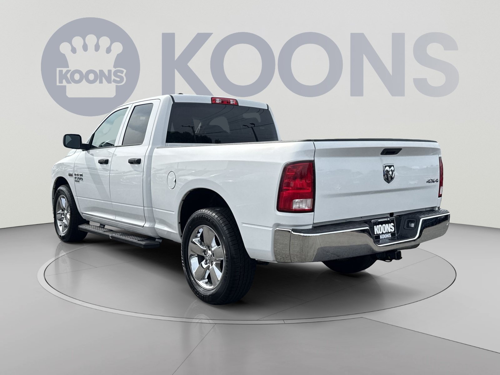 Used 2019 RAM 1500 Express AWD/4WD image 4