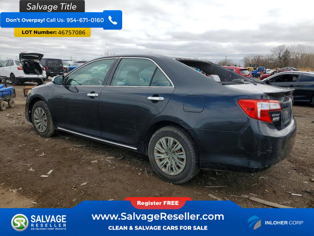 Used 2012 Toyota Camry LE image 2