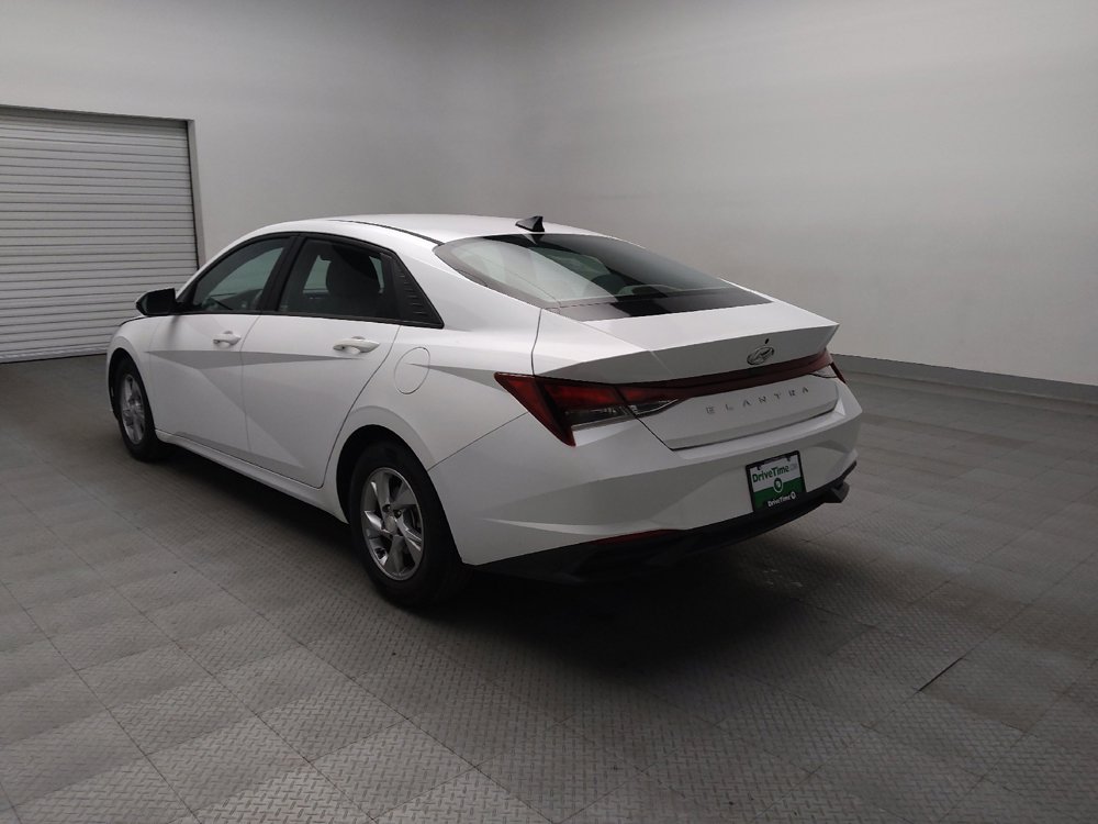 Used 2021 Hyundai Elantra SE image 5