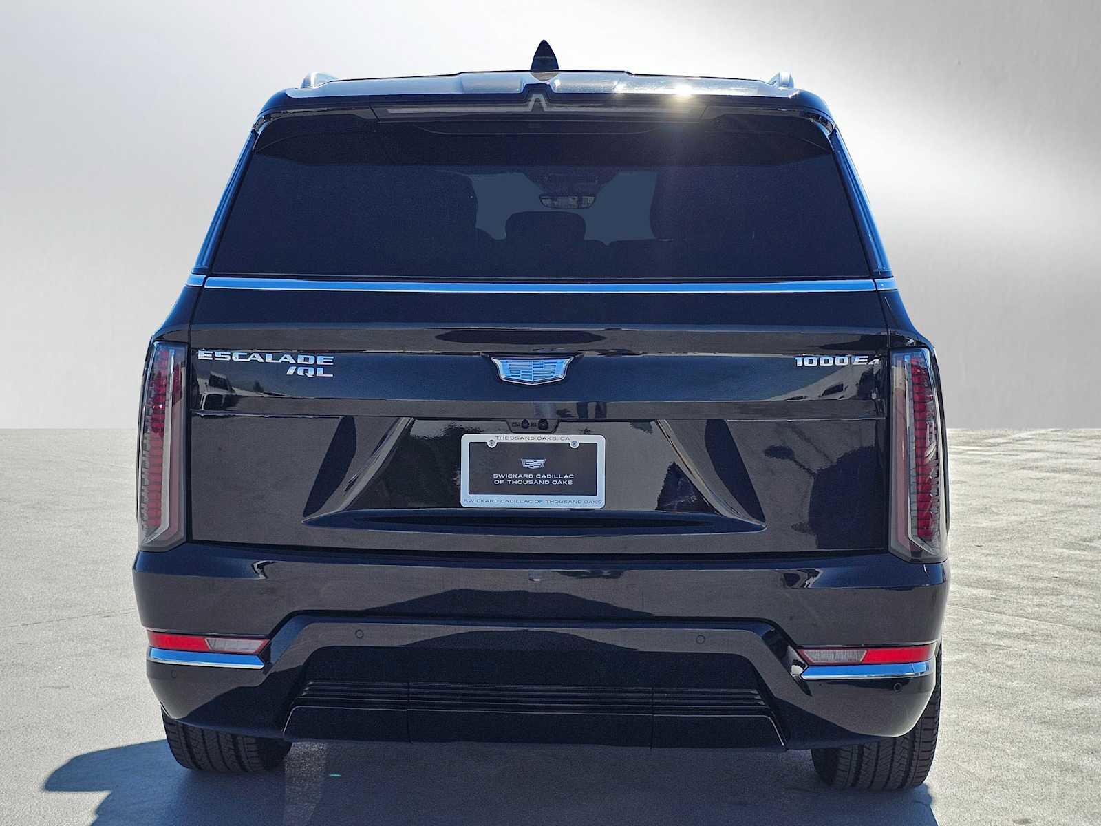 New 2026 Cadillac Escalade IQL Luxury w/ LPO, Radiant Package image 5