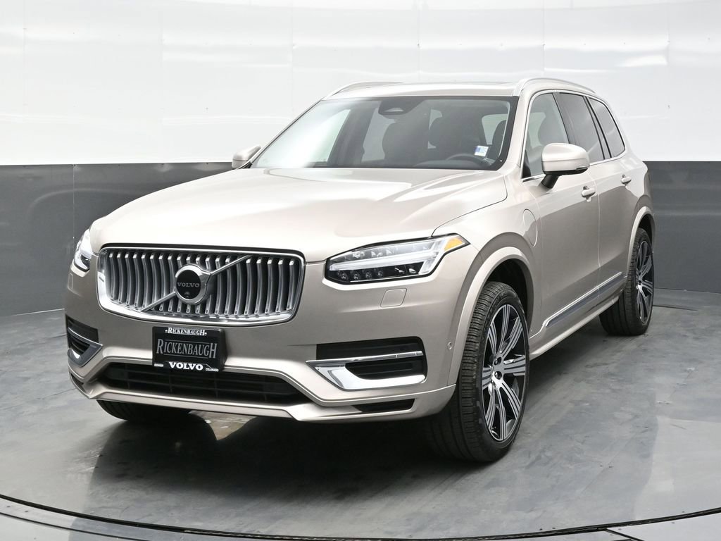 Used 2025 Volvo XC90 T8 Plus w/ Protection Package Premier image 2