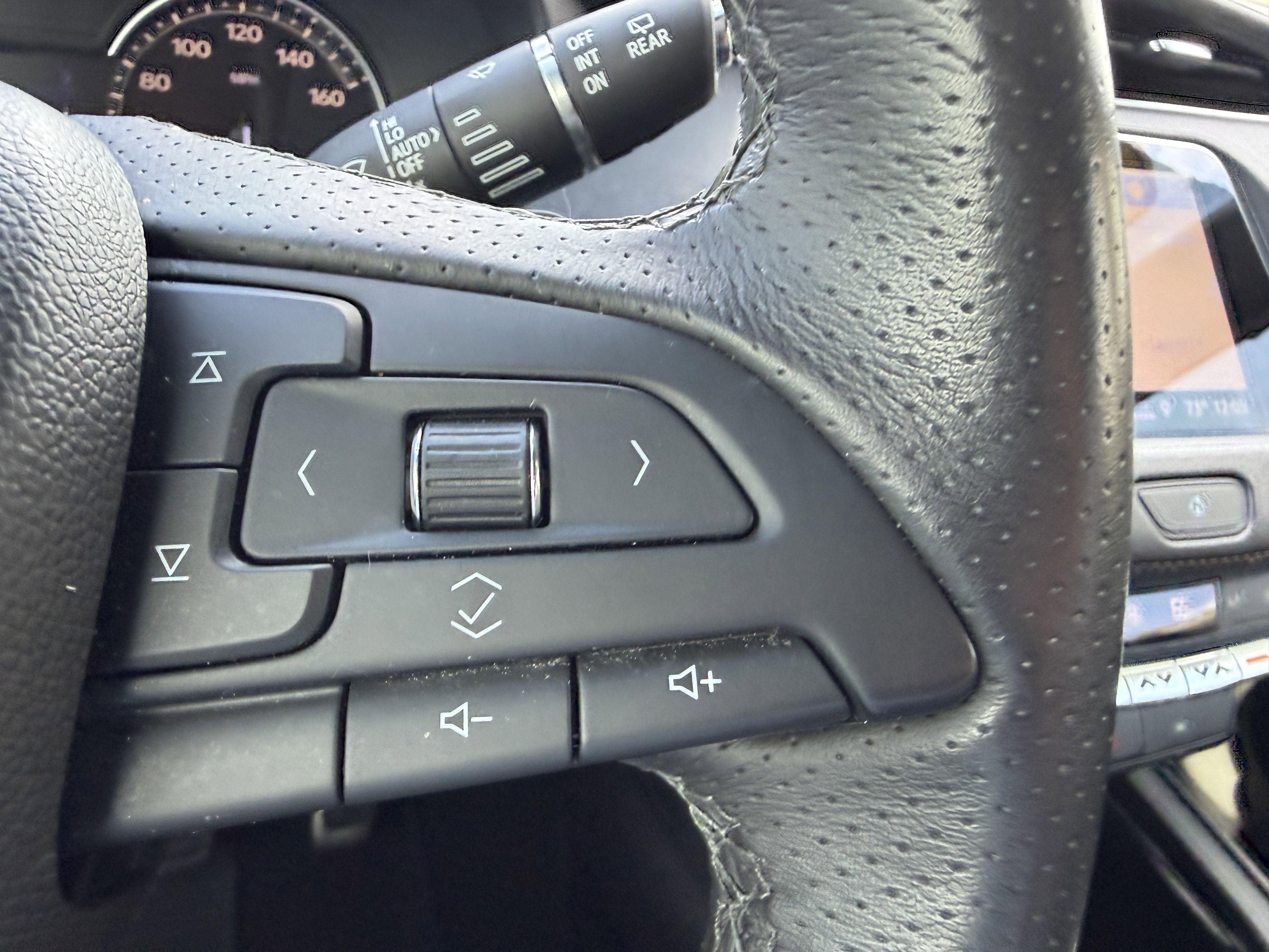 Used 2019 Cadillac XT4 Sport w/ Driver Awareness Package image 28