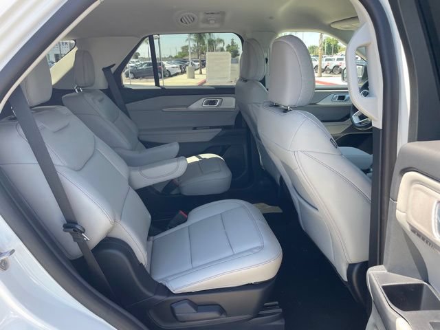New 2026 Ford Explorer Active w/ Active Comfort Package RWD image 26