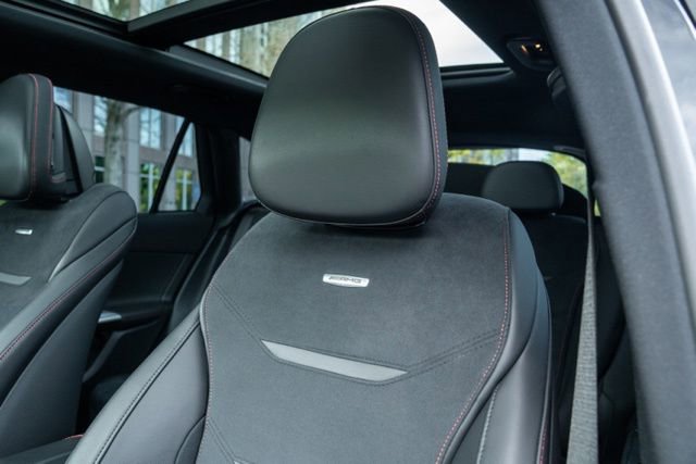 Used 2025 Mercedes-Benz GLC 43 AMG 4MATIC image 37