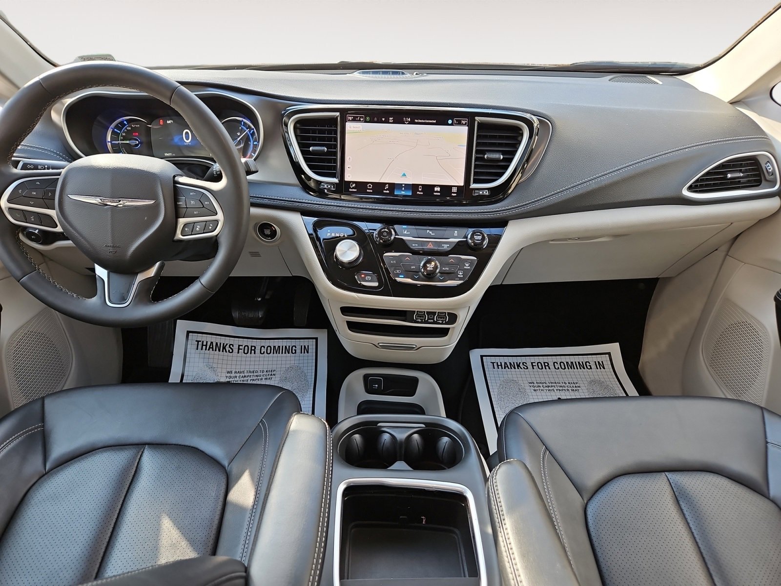 Used 2024 Chrysler Pacifica Select image 10