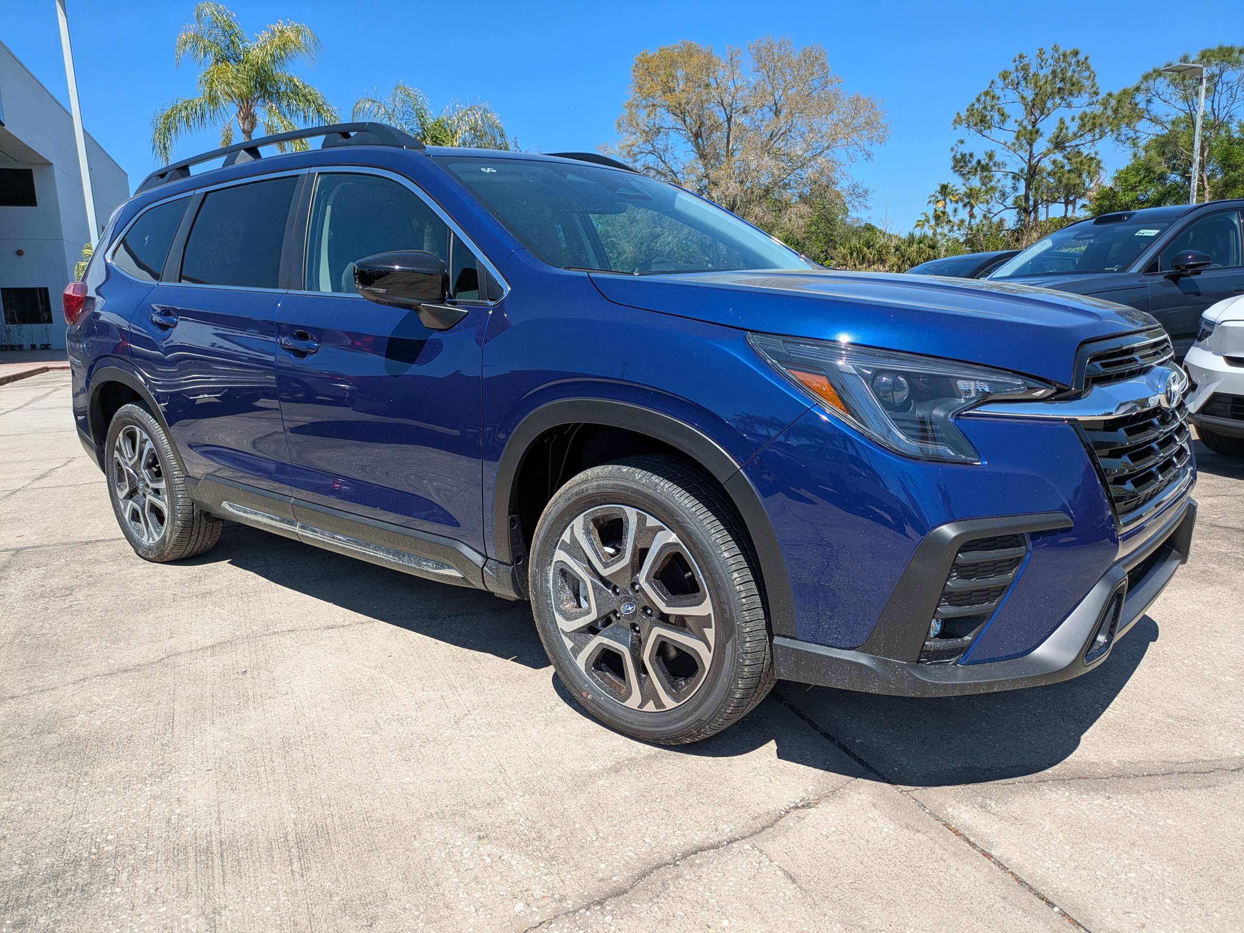 New 2026 Subaru Ascent Limited AWD/4WD image 2