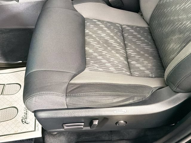 Used 2021 Toyota Tundra SR5 AWD/4WD image 18