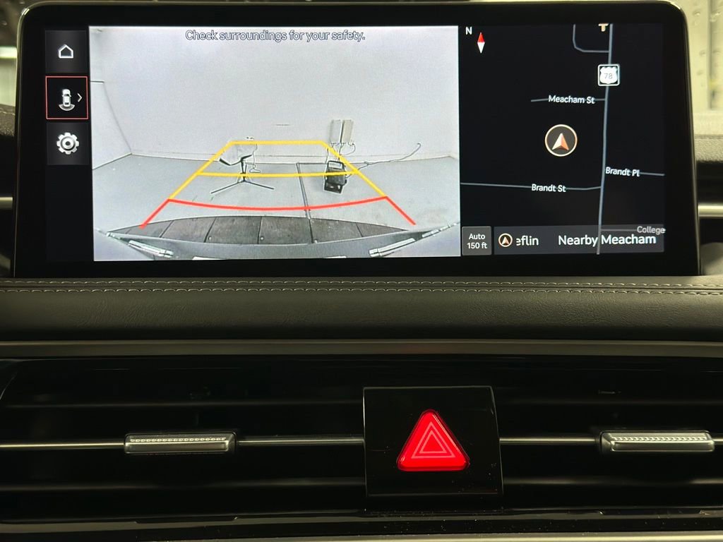 Used 2025 Genesis G70 2.5T image 6