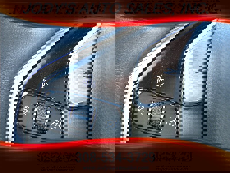 Used 2022 Chevrolet Corvette Stingray Coupe w/ Engine Appearance Package image 12