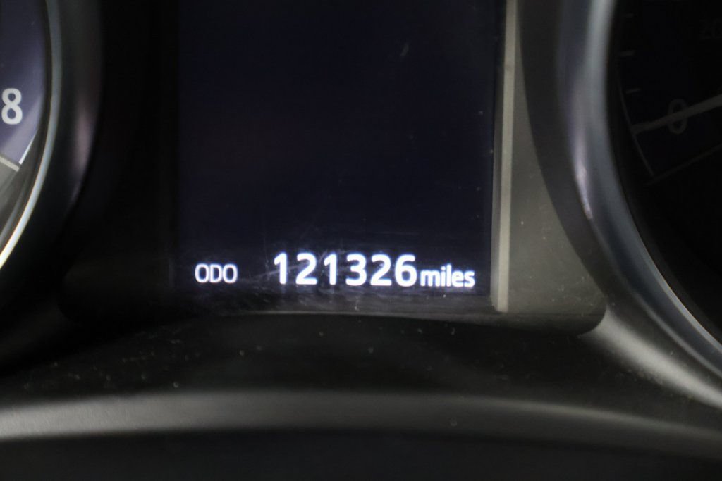 Used 2017 Toyota Corolla iM w/ Carpet Mat Package FWD image 17