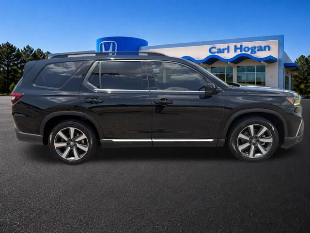 Used 2024 Honda Pilot Touring image 12