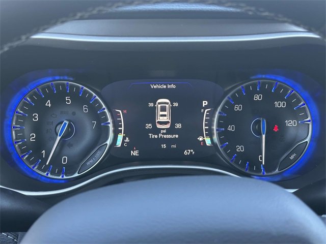 New 2025 Chrysler Pacifica Select image 10