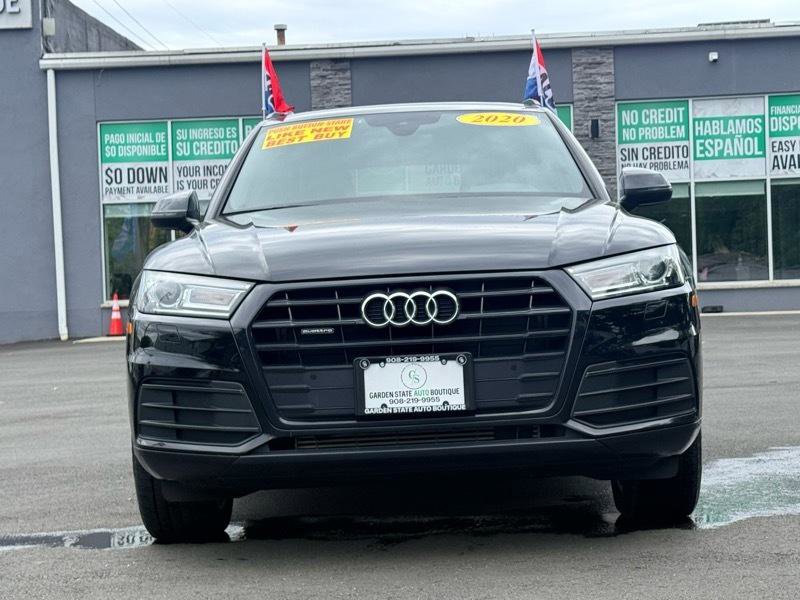 Used 2020 Audi Q5 2.0T Premium w/ Titanium Sport Package AWD/4WD image 2
