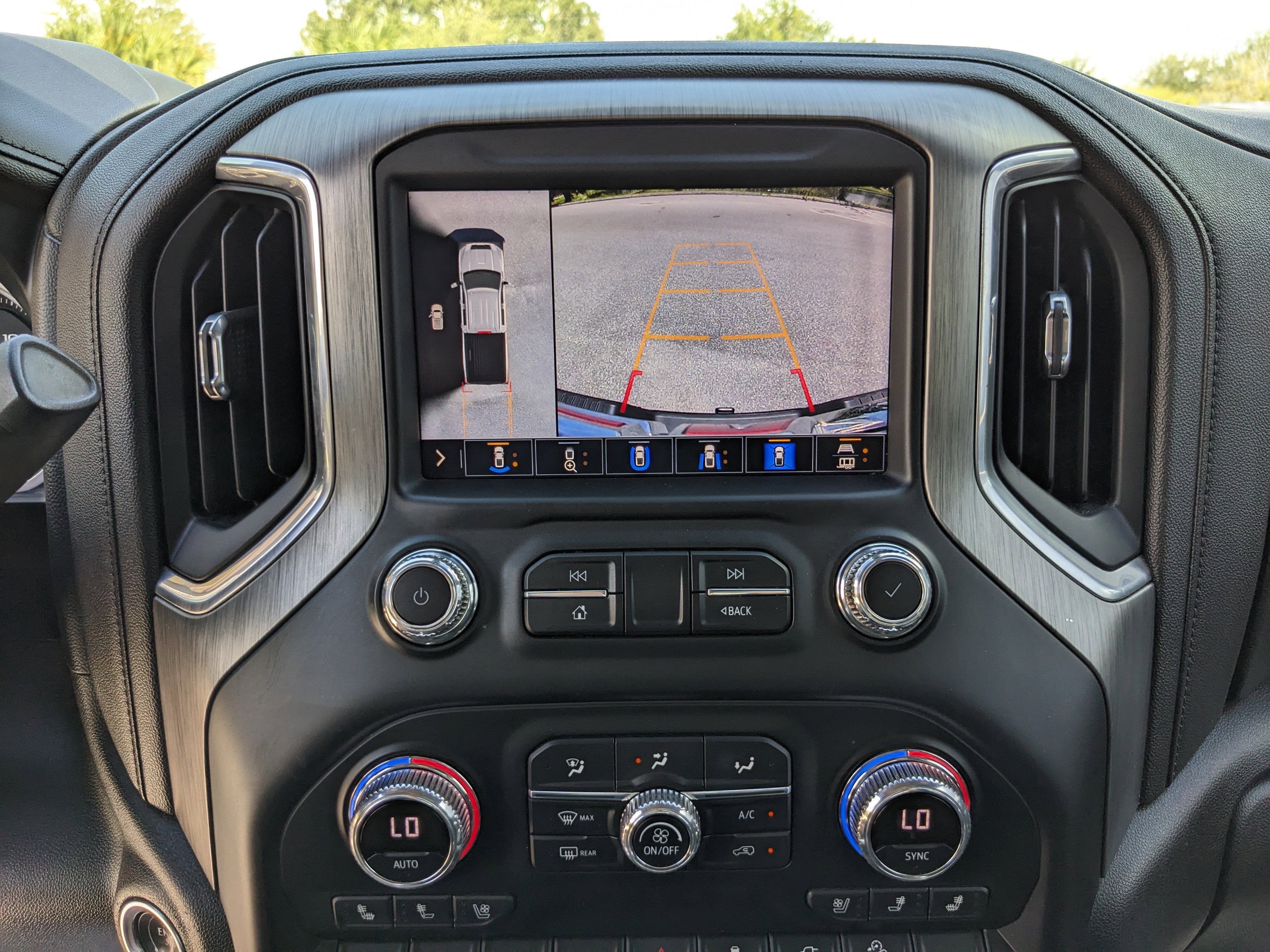 Used 2020 GMC Sierra 2500 Denali w/ Technology Package image 27