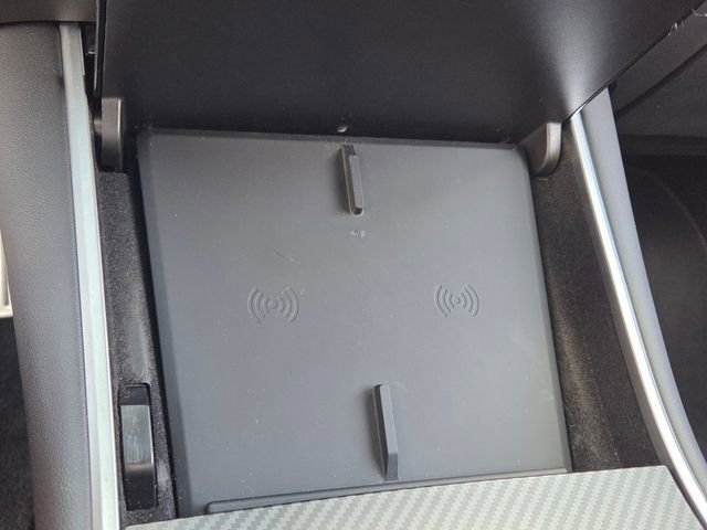 Used 2020 Tesla Model 3 Performance image 20