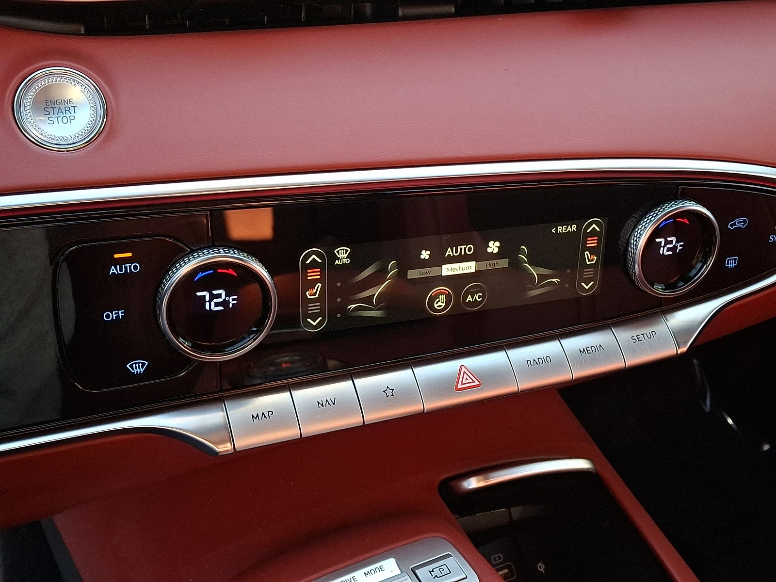 Certified 2023 Genesis GV70 2.5T w/ Sport Prestige Package AWD/4WD image 19