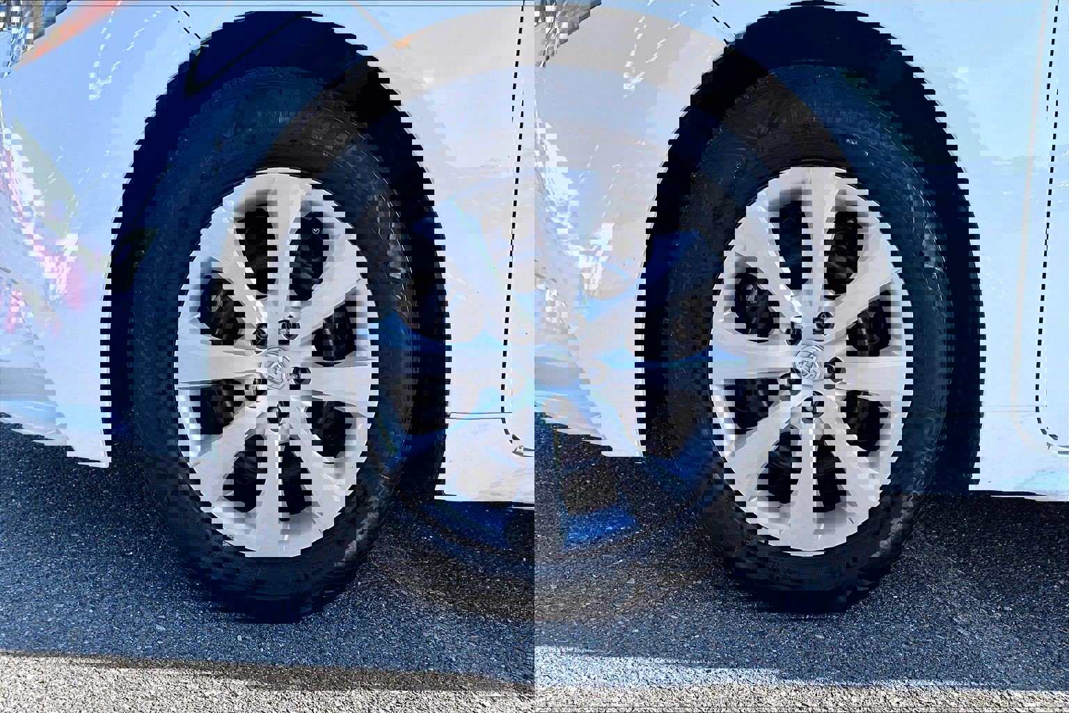 Used 2023 Toyota Corolla LE image 9