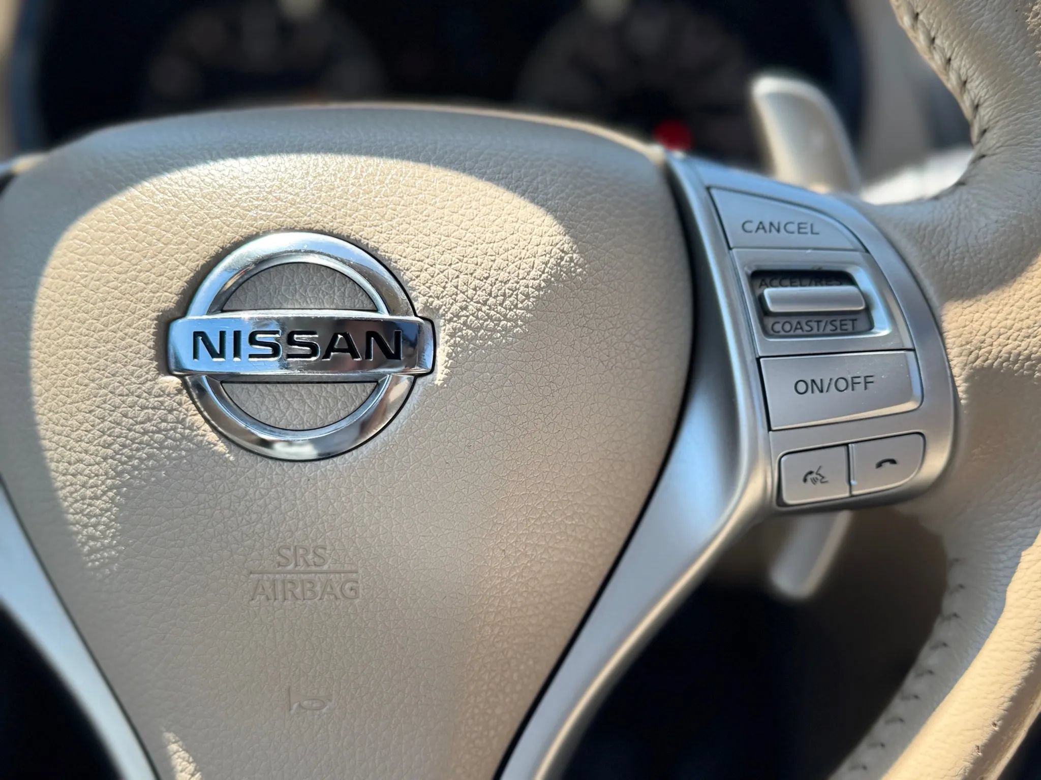 Used 2016 Nissan Altima 3.5 SL FWD image 23