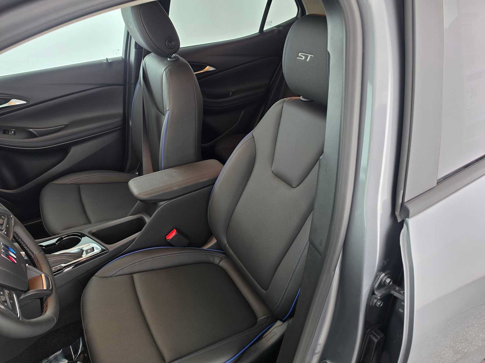 New 2026 Buick Encore GX Sport Touring w/ Advanced Technology Package FWD image 21