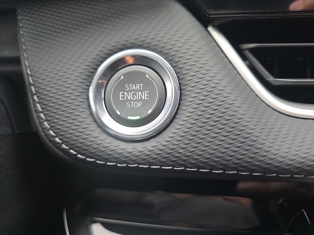 New 2026 Chevrolet Equinox LT w/ Safety and Technology Package AWD/4WD image 31