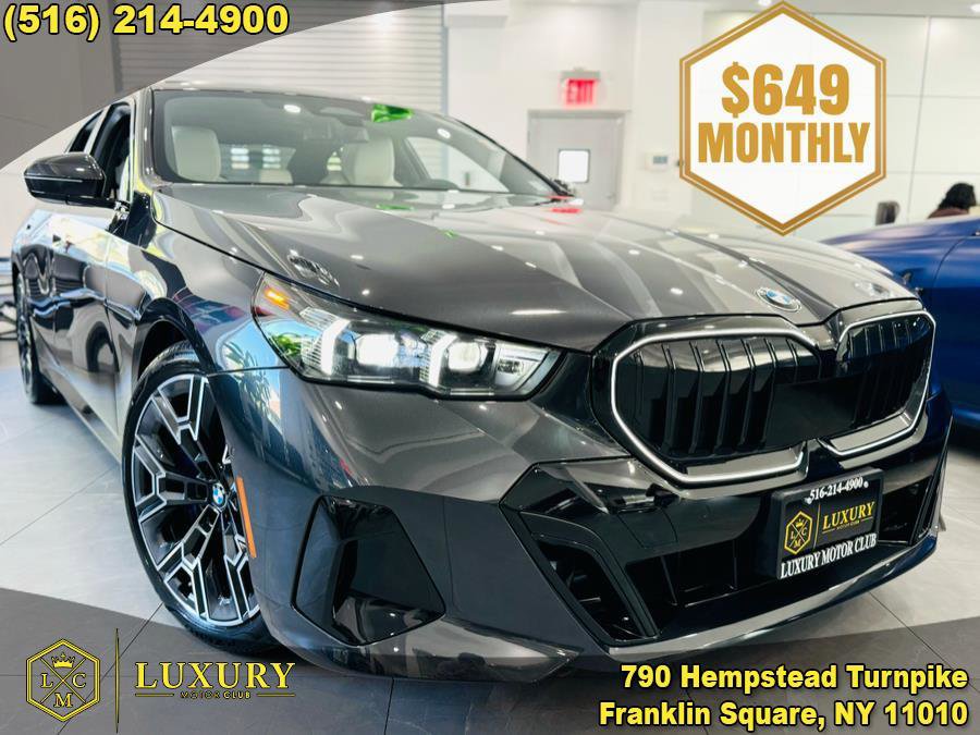 Used 2024 BMW 540i xDrive w/ Premium Package image 1