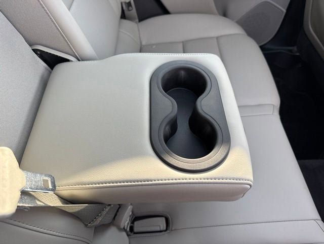 Used 2023 Cadillac XT4 Premium Luxury w/ Technology Package FWD image 24