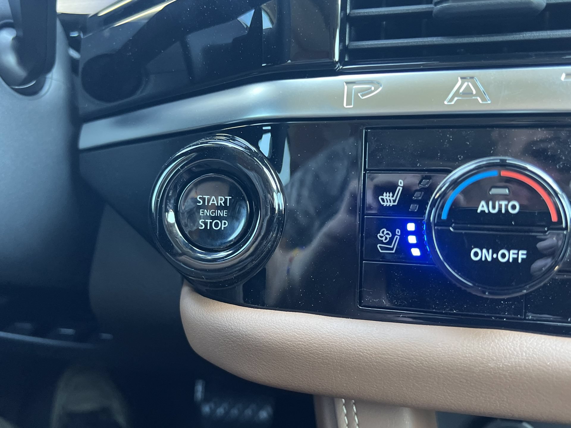 New 2026 Nissan Pathfinder Platinum AWD/4WD image 6
