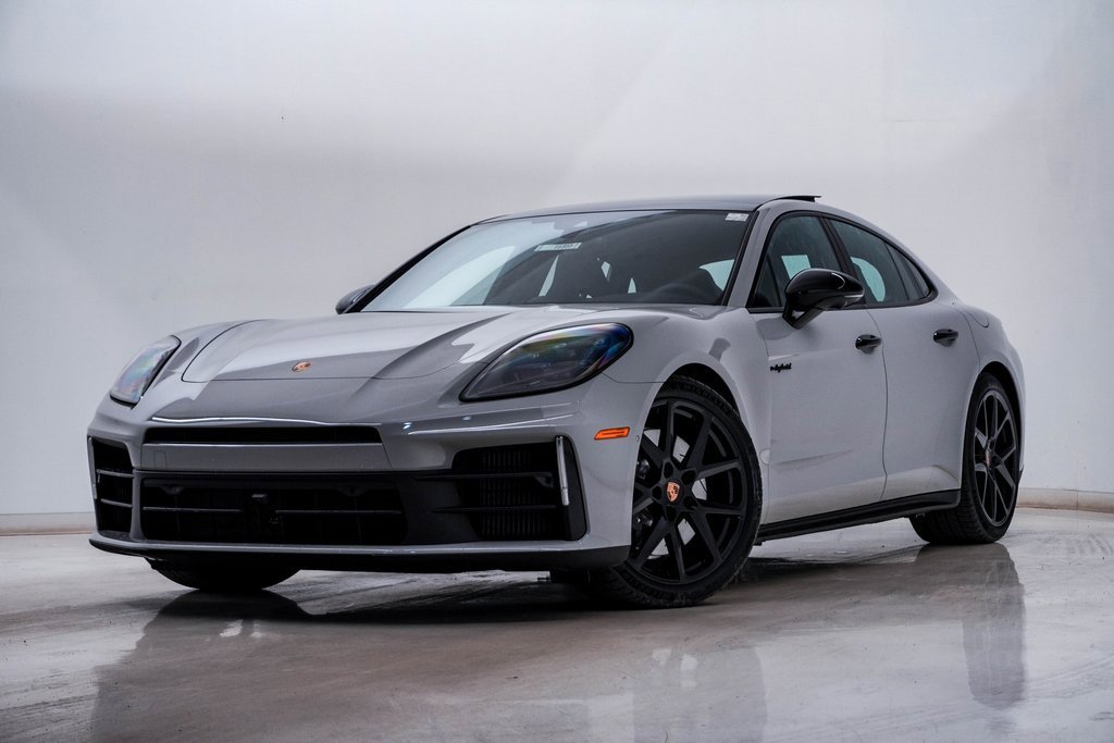 New 2026 Porsche Panamera 4 image 1