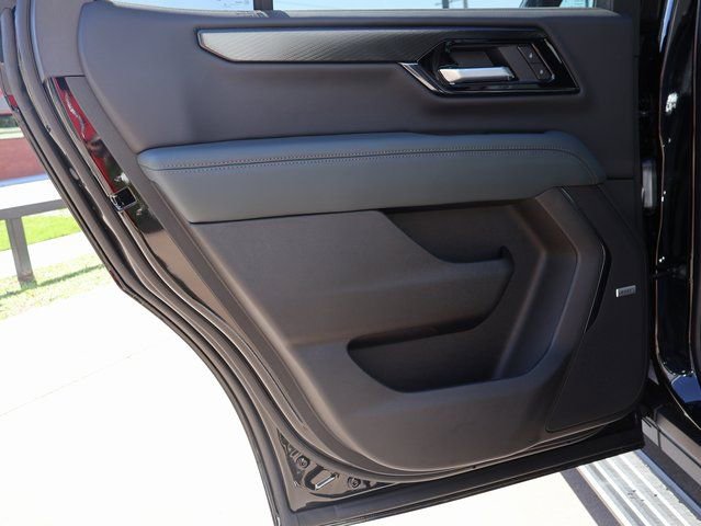 New 2026 GMC Yukon AT4 w/ AT4 Premium Plus Package AWD/4WD image 20