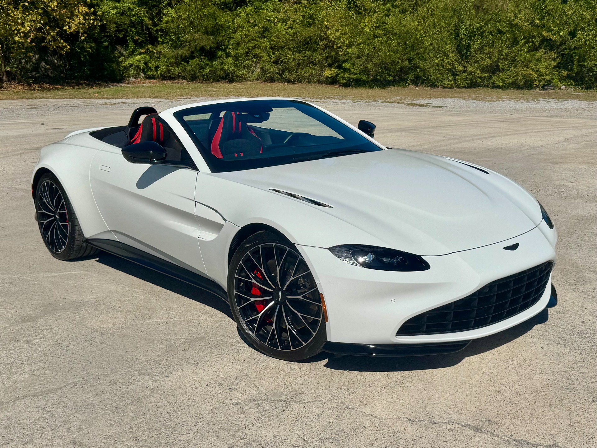 Used 2023 Aston Martin V8 Vantage Roadster