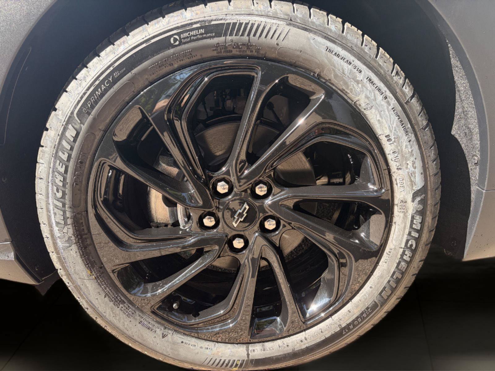 New 2027 Chevrolet Bolt RS w/ Technology Package FWD image 9