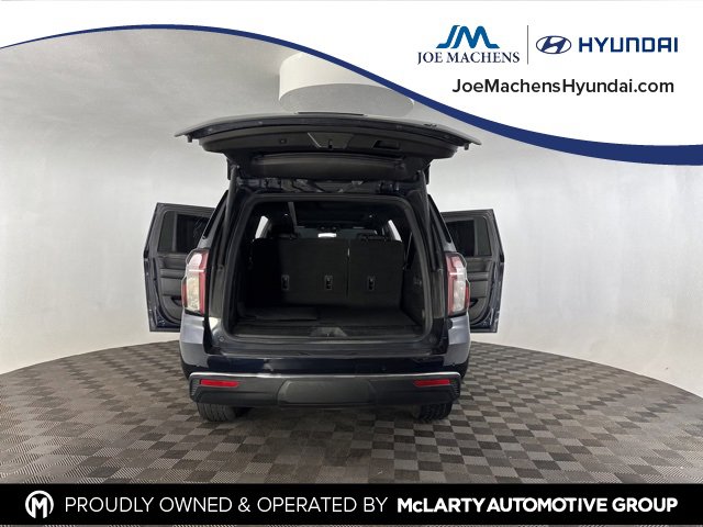 Used 2023 Chevrolet Suburban LT w/ LT Signature Plus Package image 17