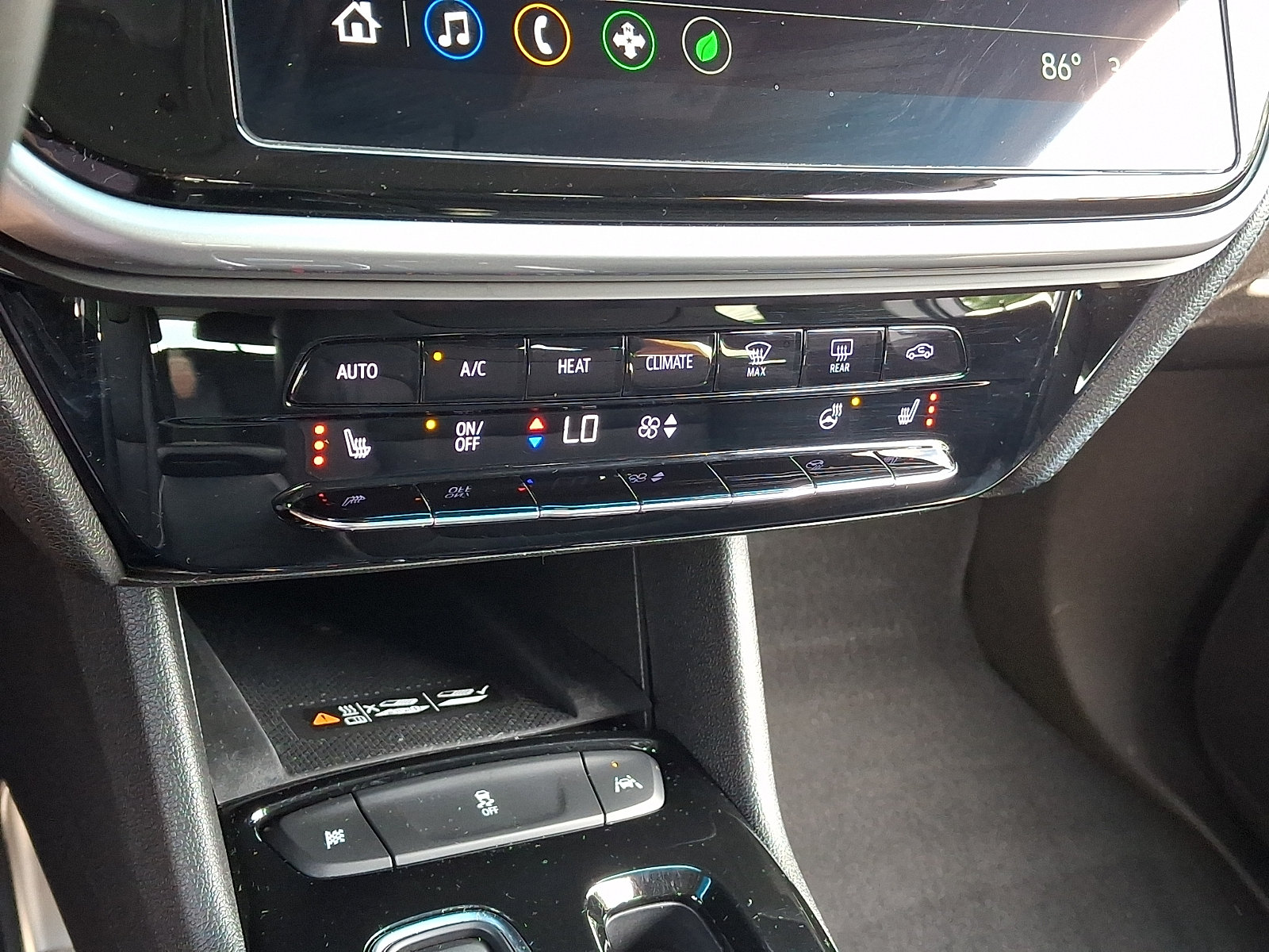 Used 2023 Chevrolet Bolt LT w/ Infotainment Package FWD image 14