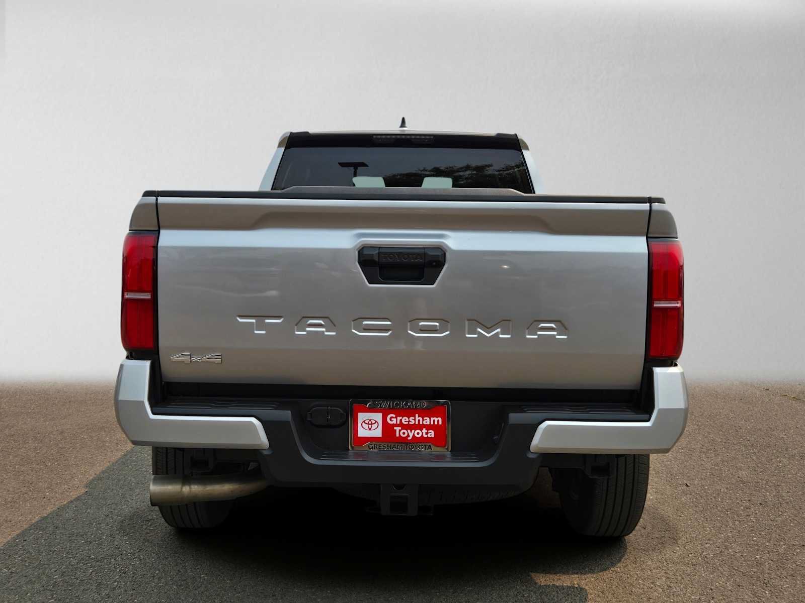 Certified 2026 Toyota Tacoma SR5 AWD/4WD image 4