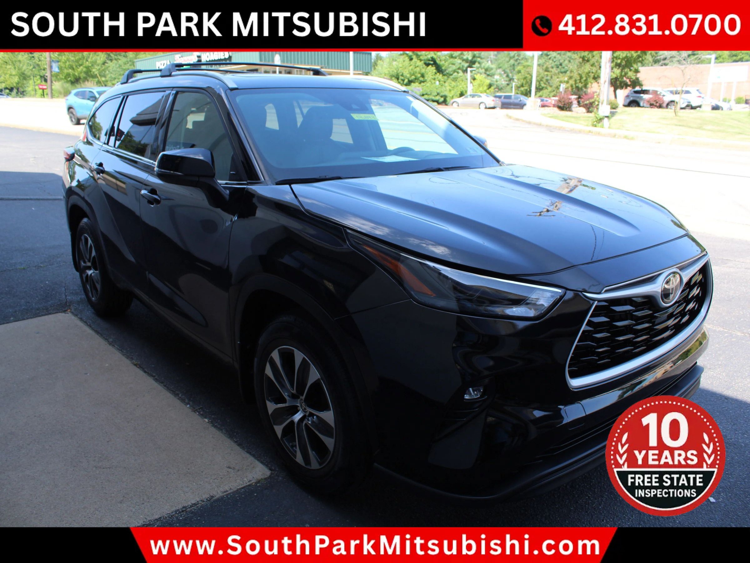 Used 2022 Toyota Highlander XLE AWD/4WD image 5