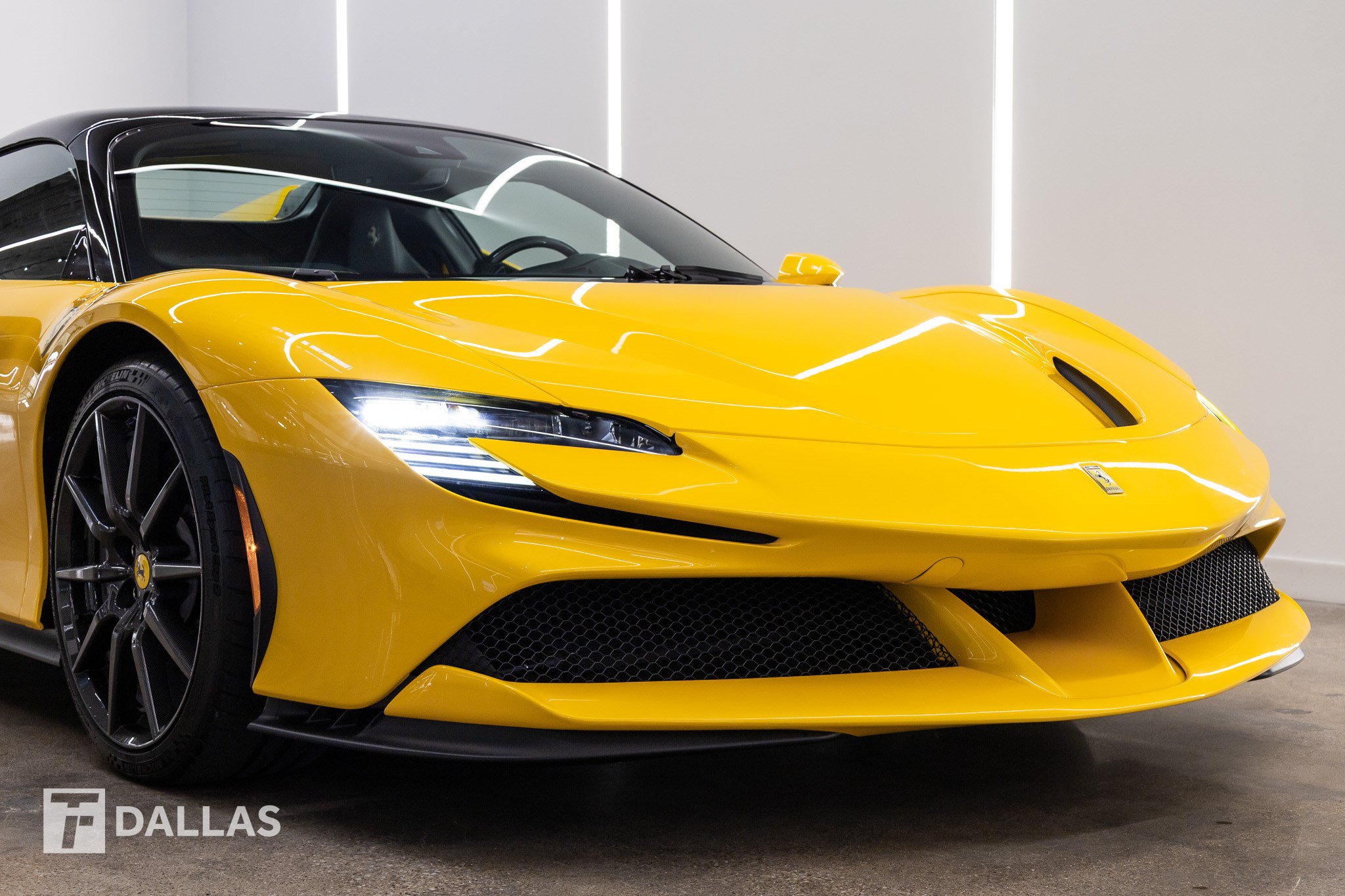 Used 2024 Ferrari SF90 Spider AWD/4WD image 20