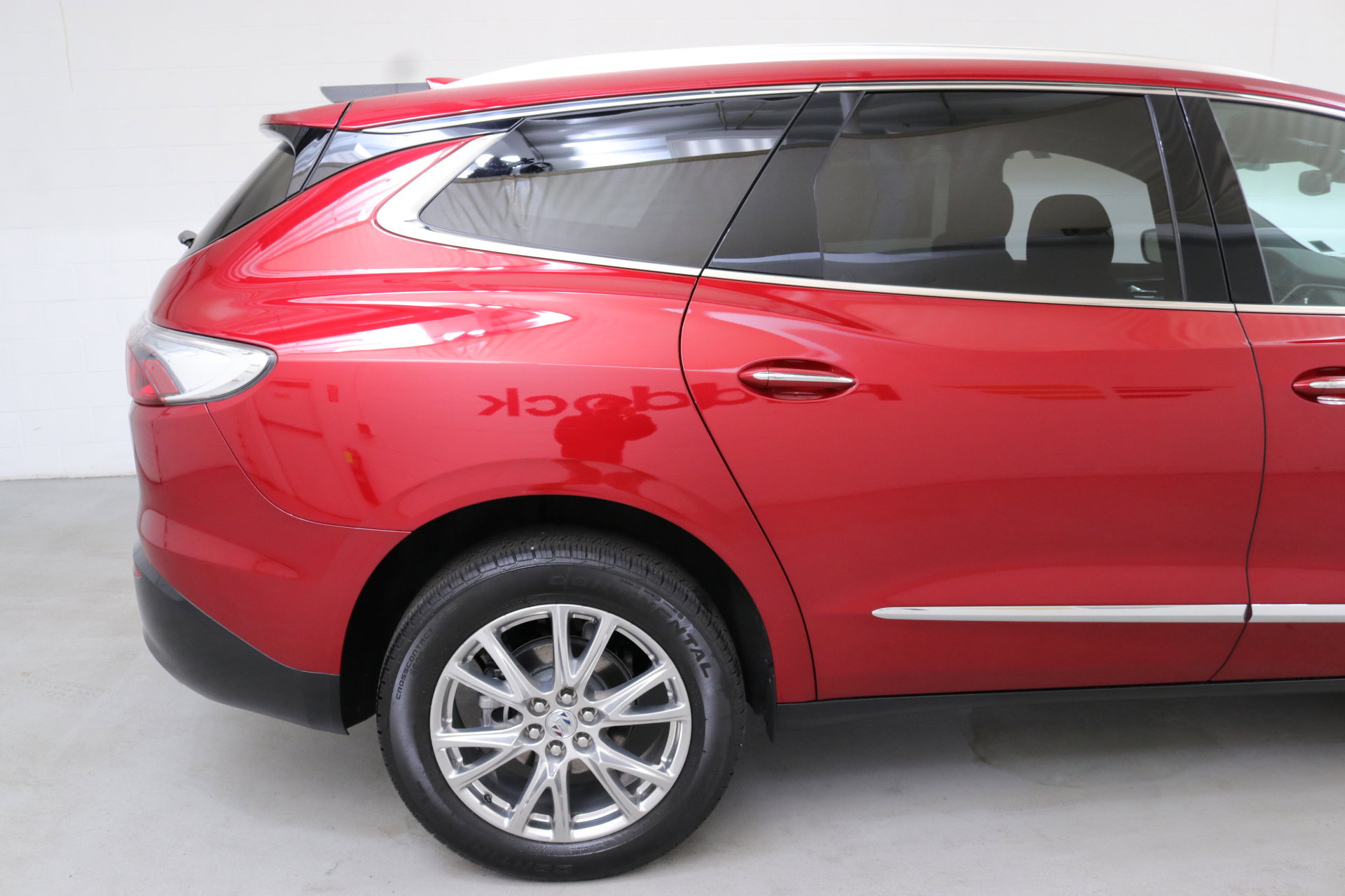 Used 2023 Buick Enclave Essence w/ Experience Buick Package image 9