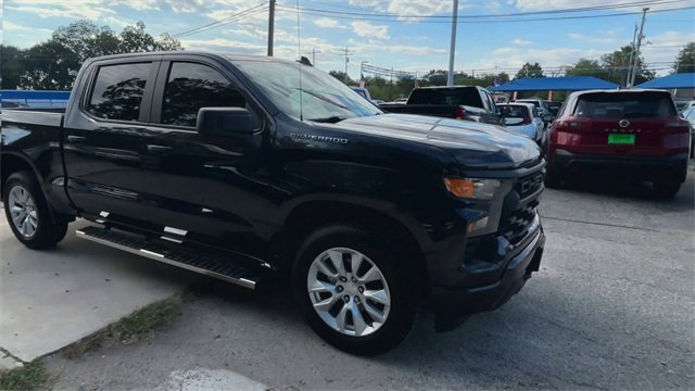 Certified 2022 Chevrolet Silverado 1500 Custom image 2