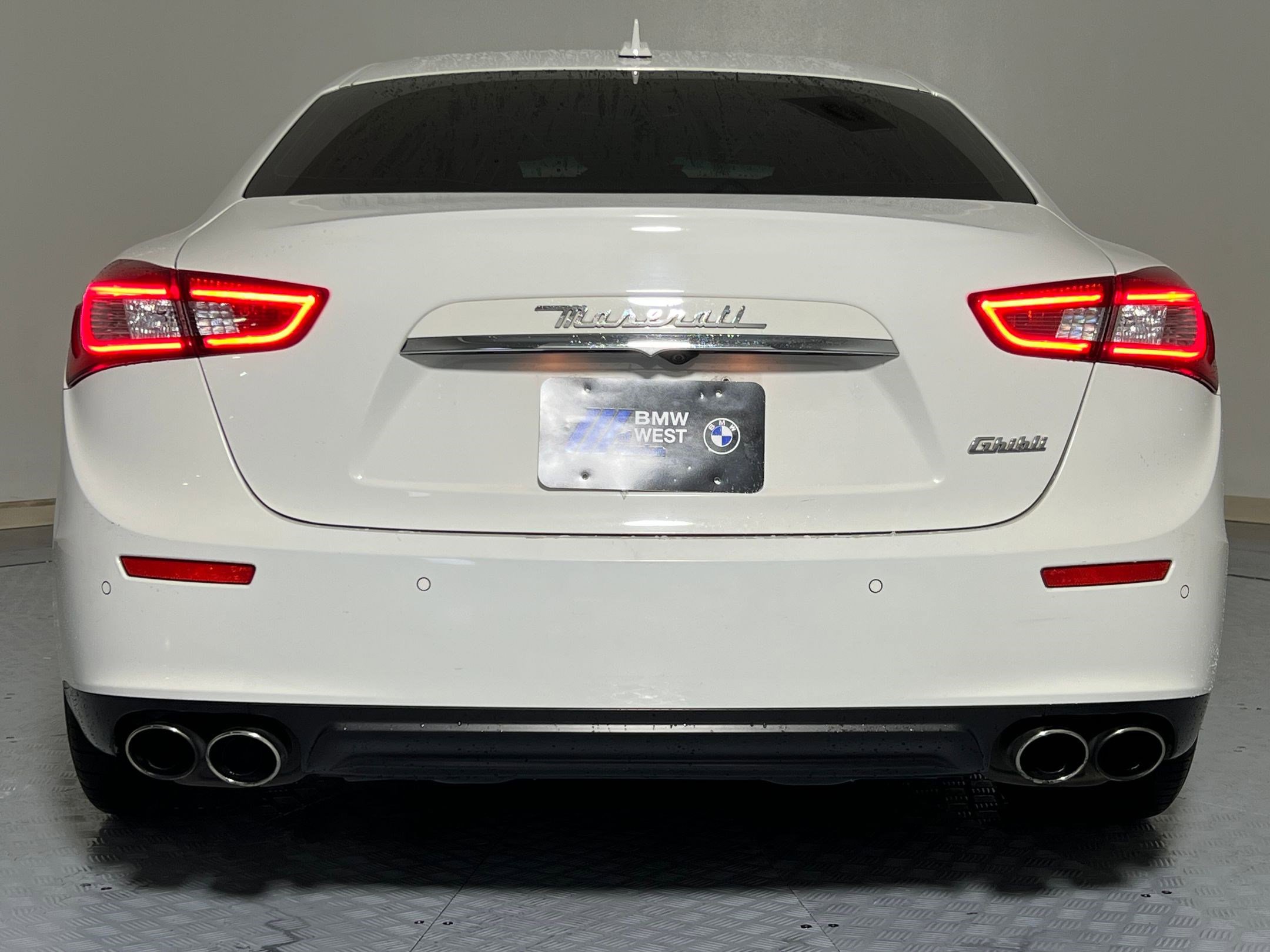 Used 2016 Maserati Ghibli image 9