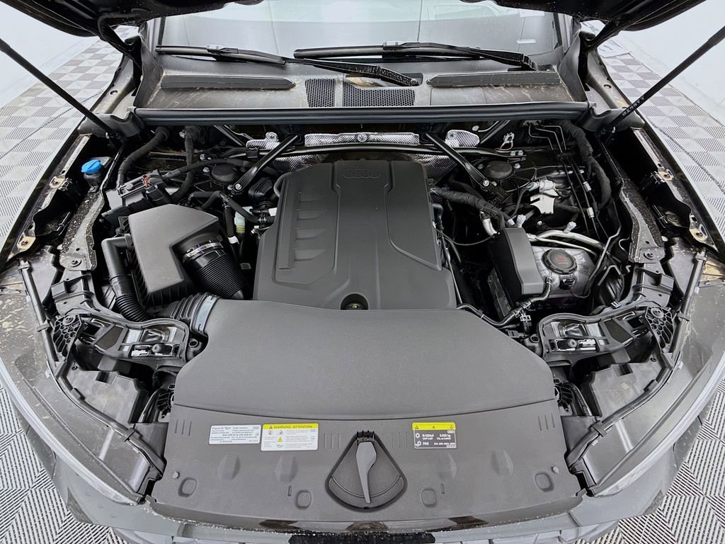 Used 2025 Audi Q5 Premium Plus w/ Premium Plus image 30