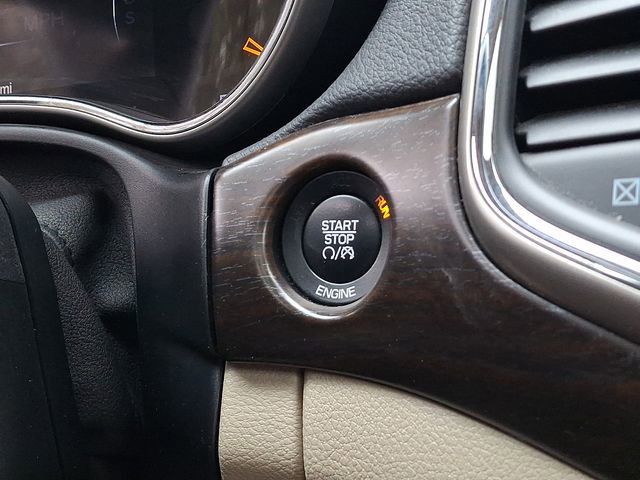 Used 2015 Jeep Grand Cherokee Laredo w/ Quick Order Package 23E image 24