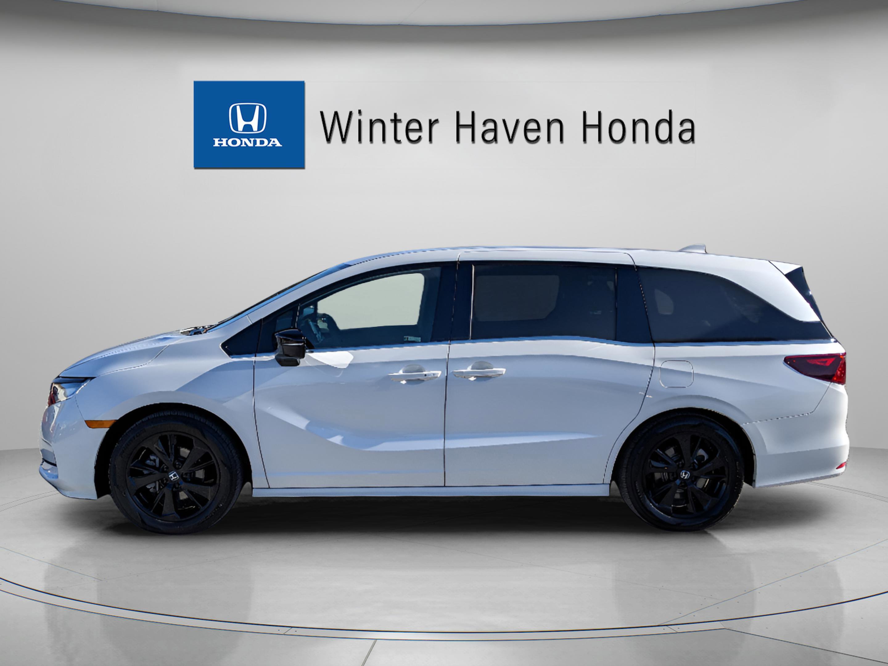 Used 2023 Honda Odyssey Sport image 5