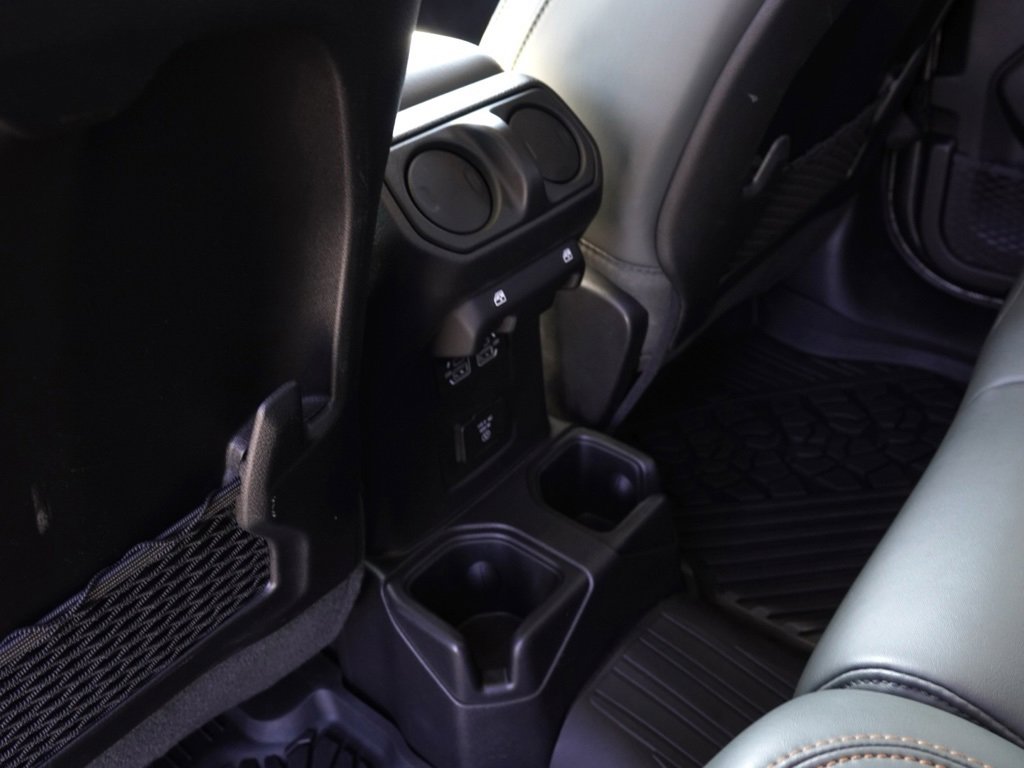 Used 2024 Jeep Gladiator Mojave w/ Convenience Group image 23