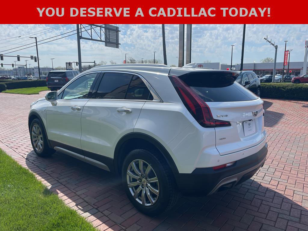 Used 2020 Cadillac XT4 Premium Luxury w/ Cold Weather Package AWD/4WD image 9