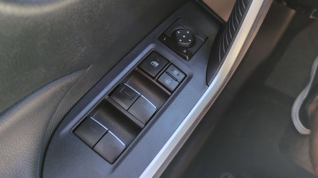 Used 2024 Toyota RAV4 XLE image 21